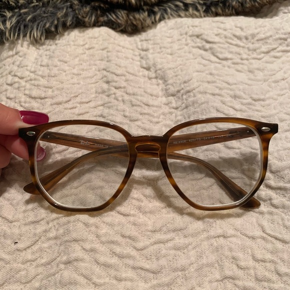 Ray Ban Light Tortoise Glasses